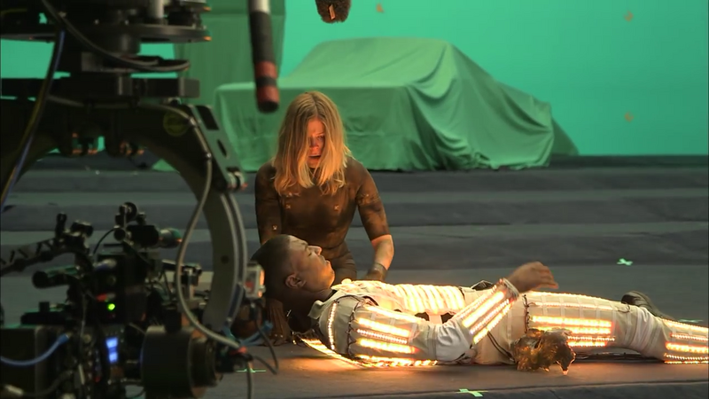 File:Susan and wounded Johnny behind the scenes.png