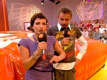 Patrick Martens & Vivienne van den Assem Hosting a episode of the show.
