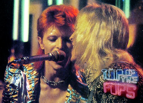 Bowie top pop.JPG