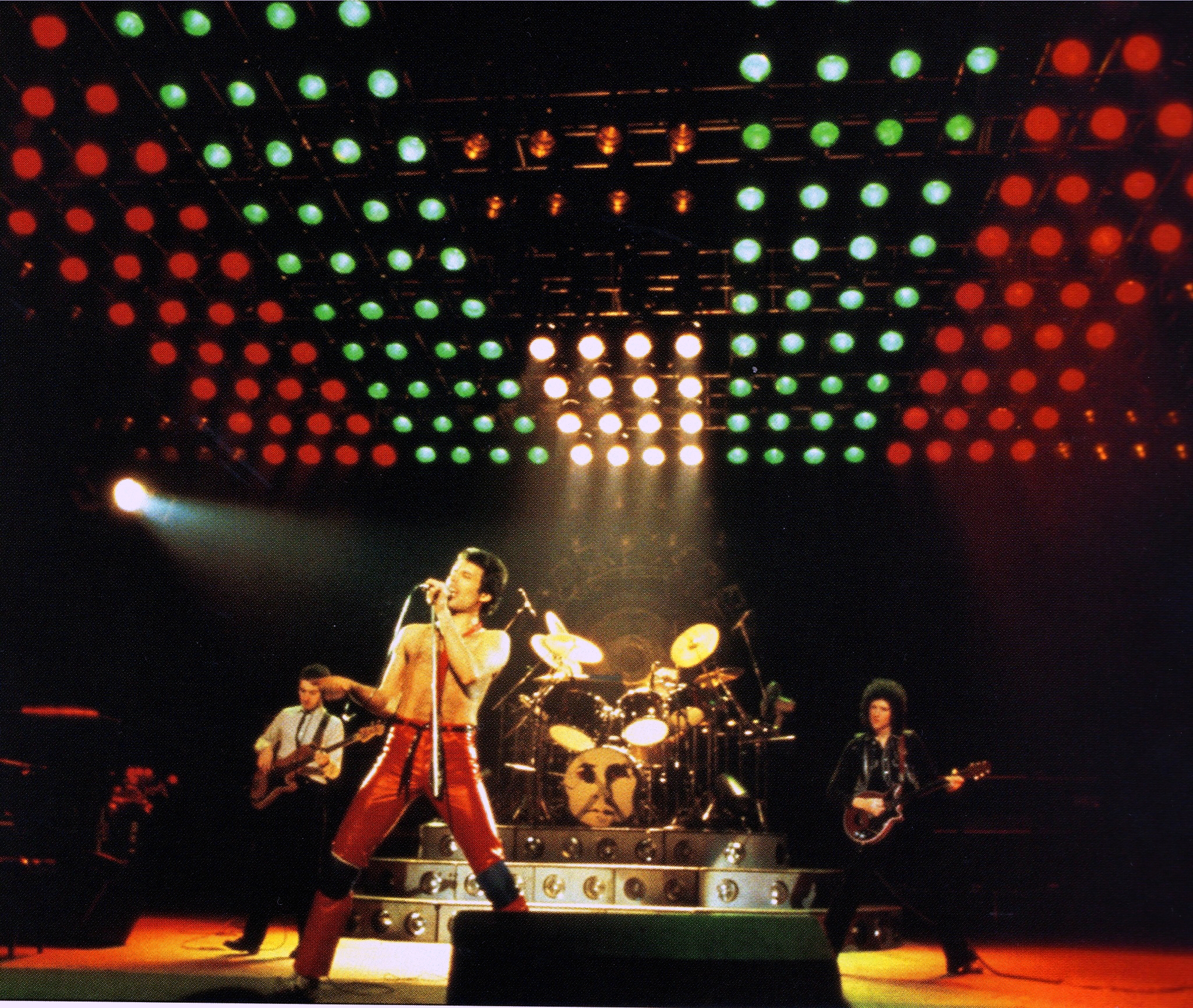 Queen live at Hammersmith.jpg