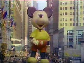 The Mickey Mouse balloon on the 1977 telecast.