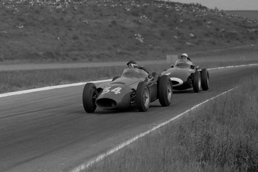 Fangio ahead of Moss.