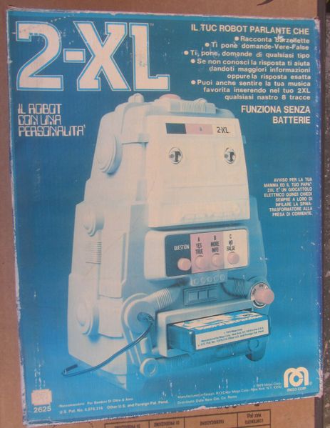 Photo of the box for the Italian release of the Mego 2-XL. This is one of the few pieces of evidence that the Mego 2-Xl was released in Italy.