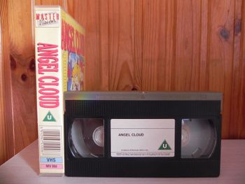 The side of the 1987 UK VHS release by Master Vision.