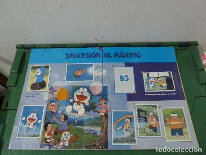 File:Doraemon merchandise in Italy.webp