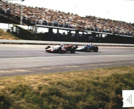 Bobby Unser (3) ahead of Al Unser (2).