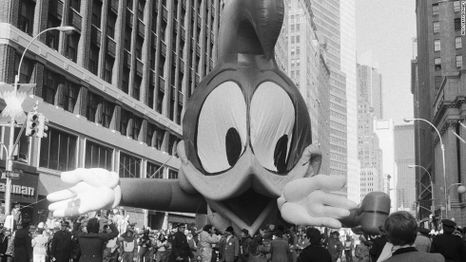 The new Woody Woodpecker Balloon first unveiled at the '82 parade.