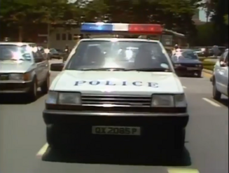 Police car patrolling(1986-1987Intro)