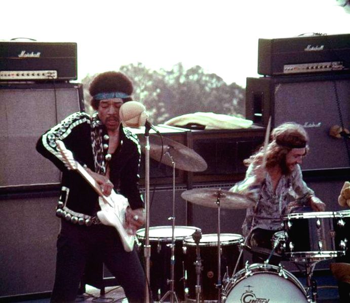File:Jimi Hendrix and Mitch Mitchell 1970.jpg