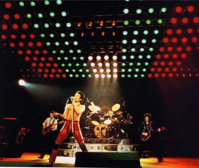 Queen live at Hammersmith Odeon (partially lost concert footage; 1979) -  The Lost Media Wiki